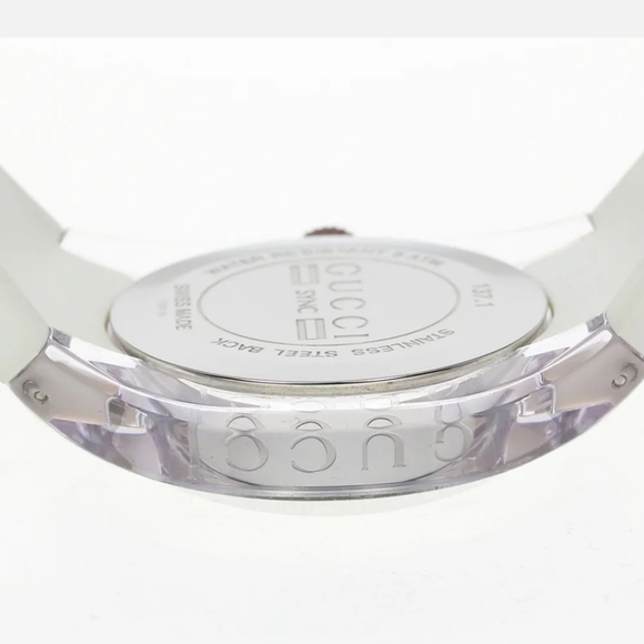 - BRAND NEW GUCCI WHITE ACRYLIC WATCH WITH BOX - Picture 6 of 6